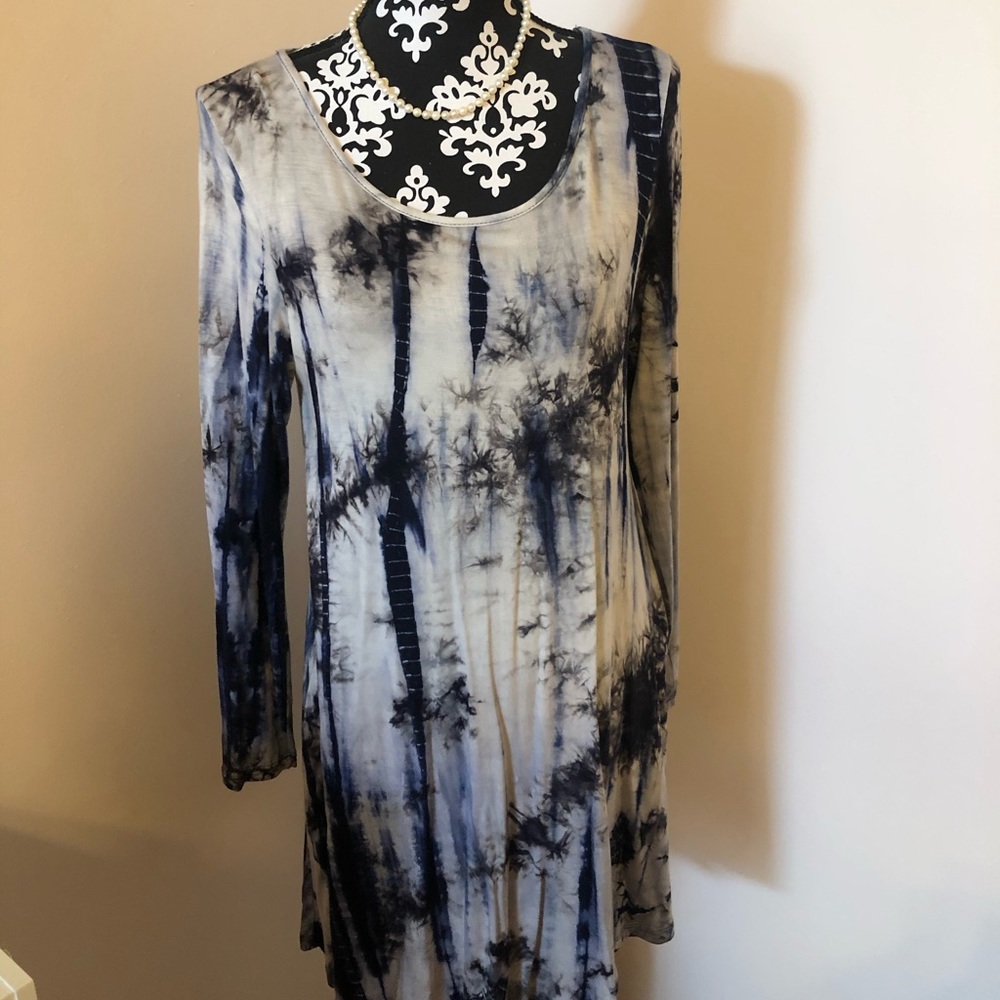 Long sleeve tie dye dress